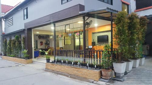 WJ Residence at Suvarnaphumi