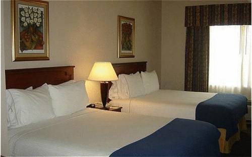 Holiday Inn Express Hotel & Suites Longview